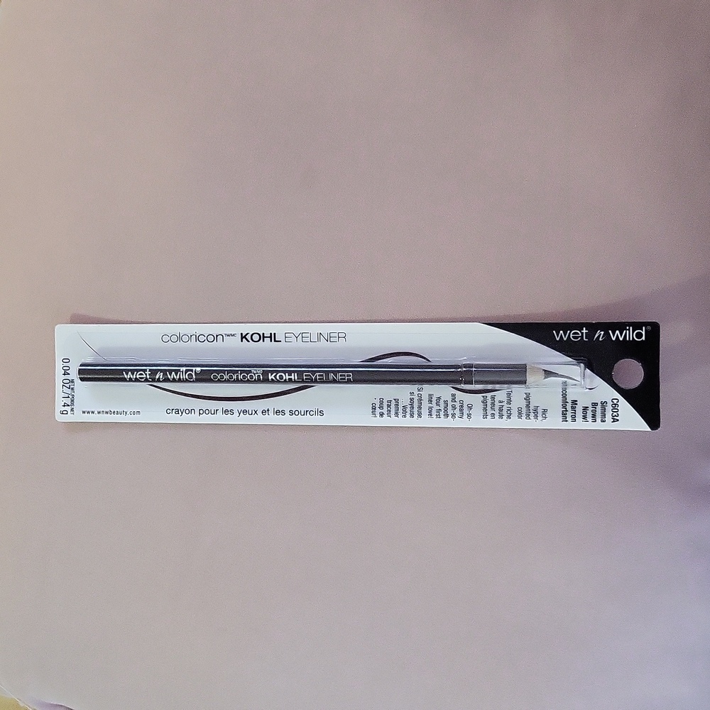 Eyeliner - Picture 2 of 3